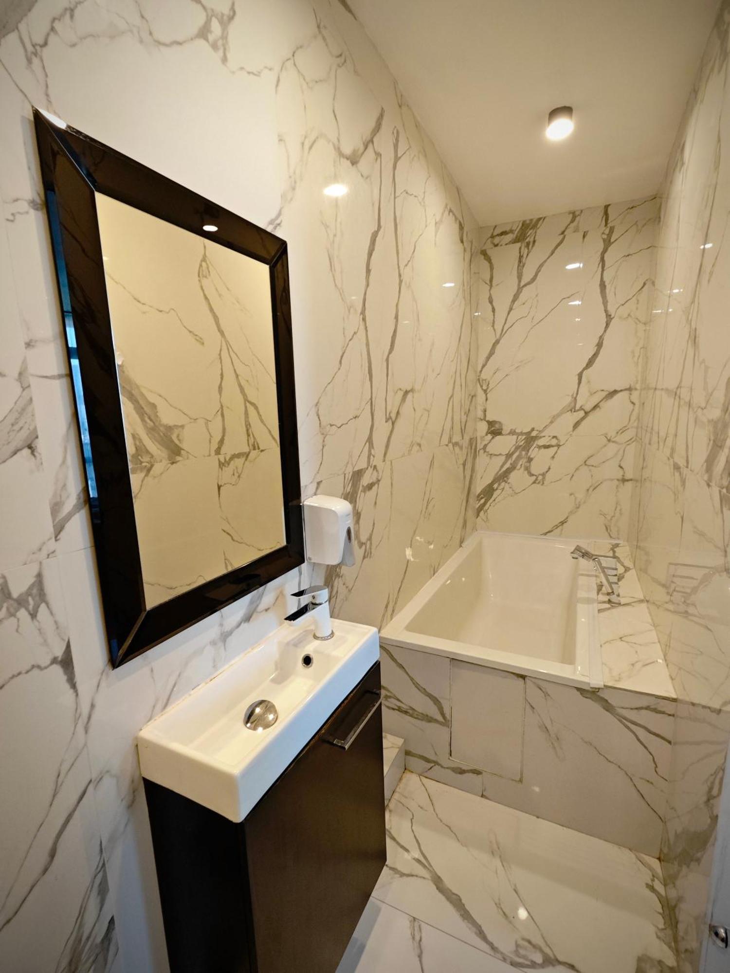 Marszalkowska Apartments Studio Central ワルシャワ エクステリア 写真